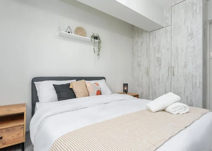 2-br By Finikoudes Larnaca