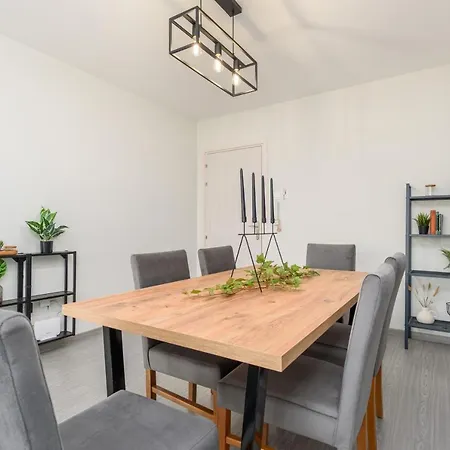 Apartment 2-br By Finikoudes
