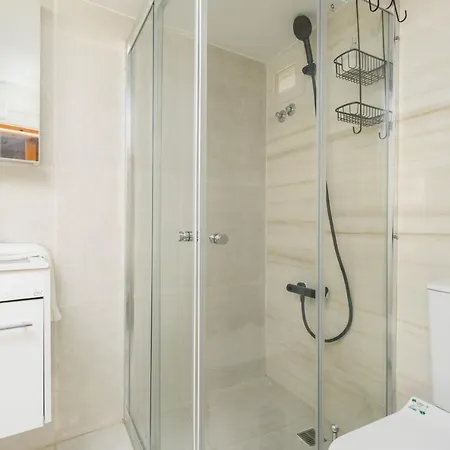 Appartement 2-br By Finikoudes *