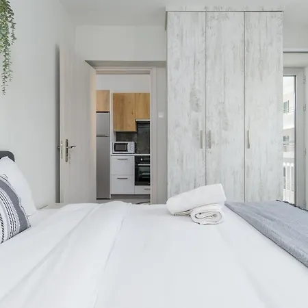 2-br By Finikoudes Ларнака