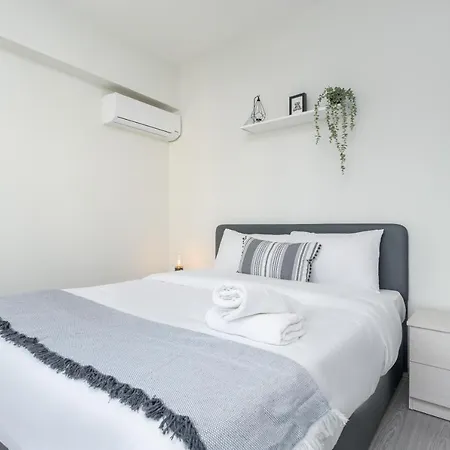 2-br By Finikoudes Appartement *