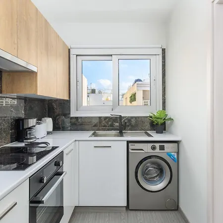 2-br By Finikoudes Larnaka