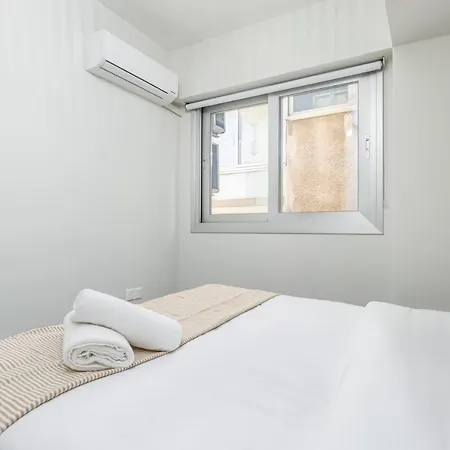 2-br By Finikoudes Apartment